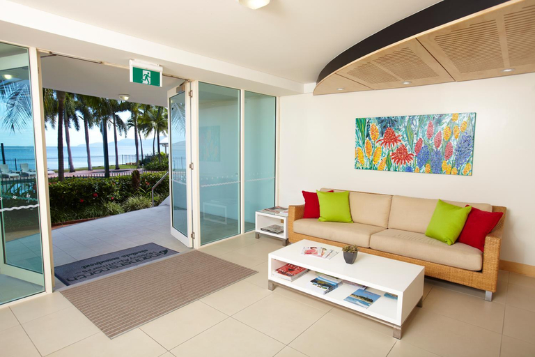 Public Area 5, Mariners North Holiday Apartments, City