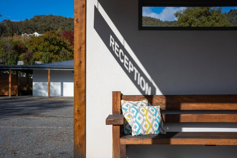 Public Area 3, Bright Colonial Motel, Alpine - East