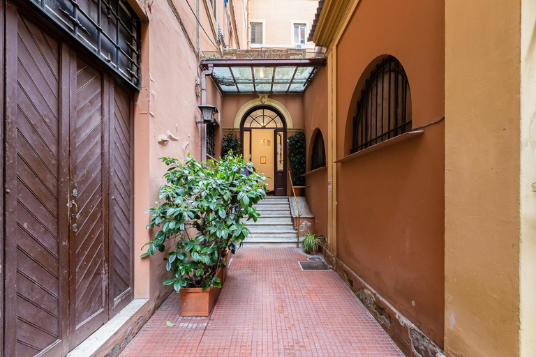 Others 4, Living Rome Repubblica apartment, Rome