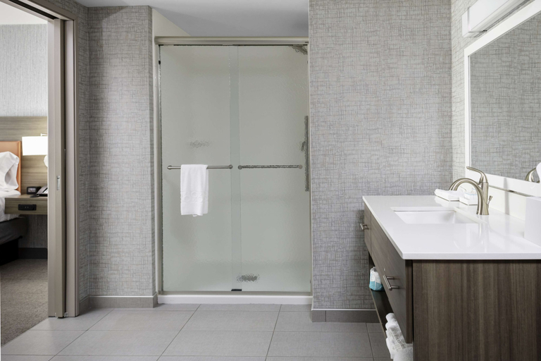 Bathroom, Home2 Suites by Hilton Fort Wayne North, Allen