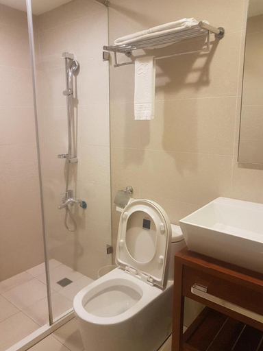 Bathroom 4, We Meet Taipei Hotel, New Taipei City
