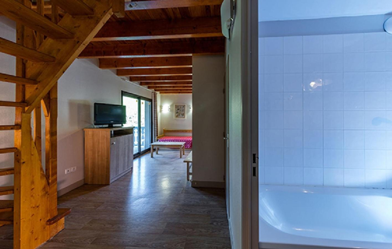 Others 4, Residence Les Trois Vallees - ARREAU, Hautes-Pyrénées