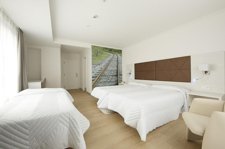 Bedroom 2, Hotel Loiola, Guipúzcoa