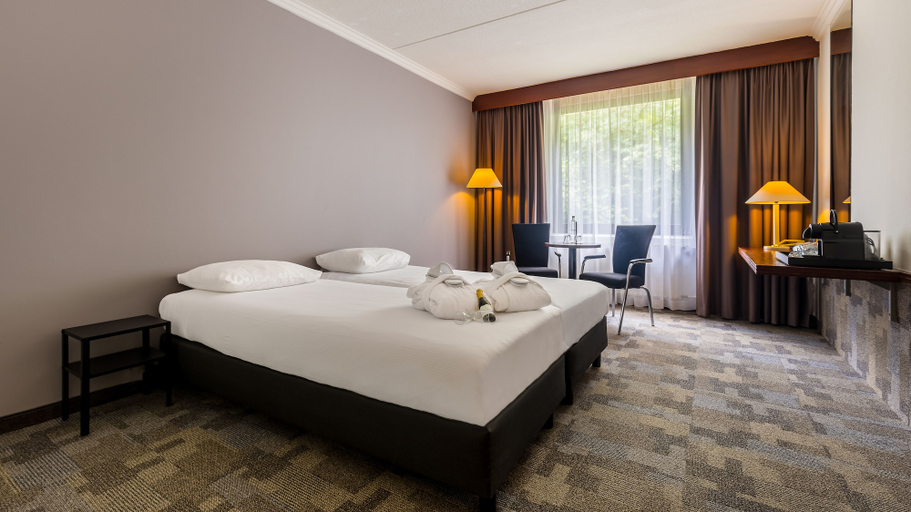 Bedroom 3, Postillion Hotel Arnhem, Arnhem