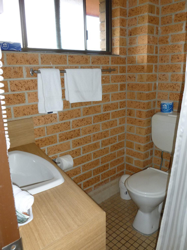 Bathroom 17