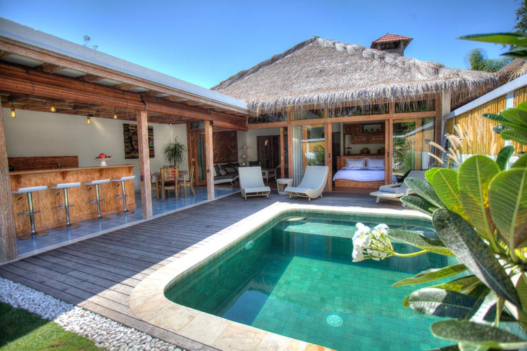 Swimming Pool 2