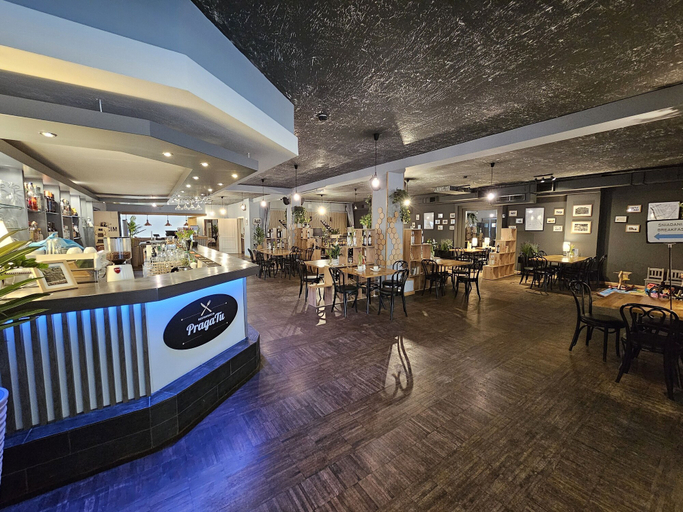 Food & Drinks 5, Hit Hotel, Warsaw