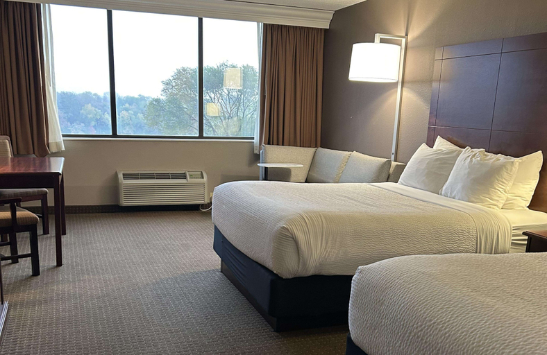 Bedroom 3, Best Western Plus Kelly Inn, Stearns