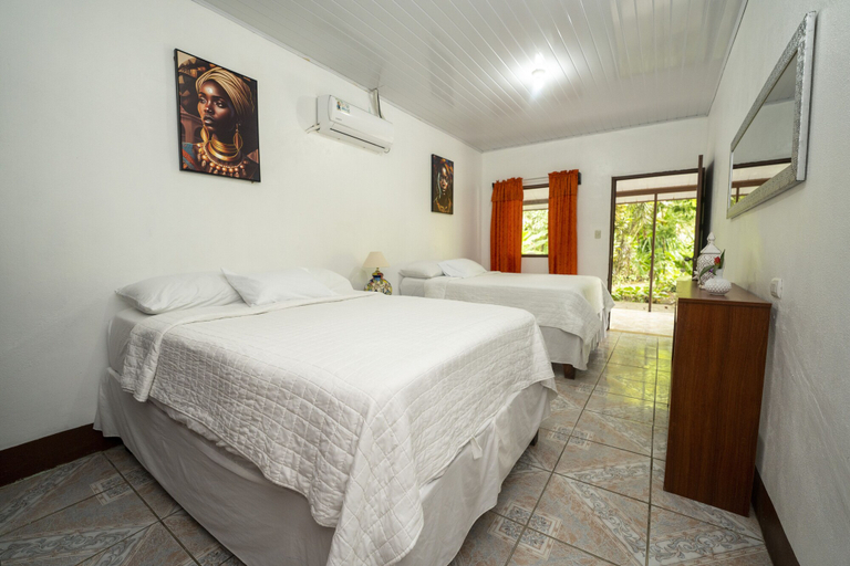 Bedroom 3, Hotel Tortuguero Beachfront, Pococí