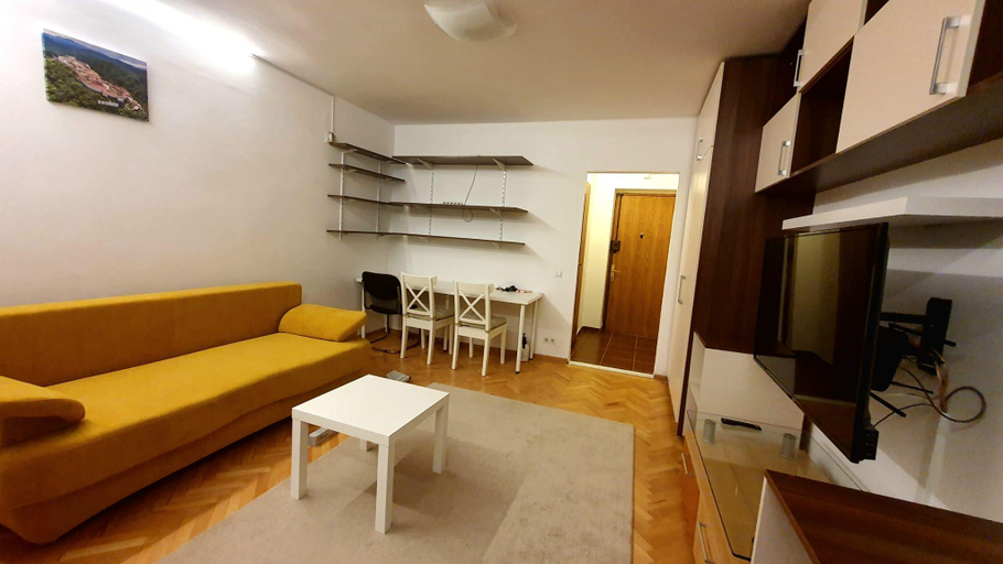 Others 4, Studio Prisaca Dornei, Municipiul Bucuresti