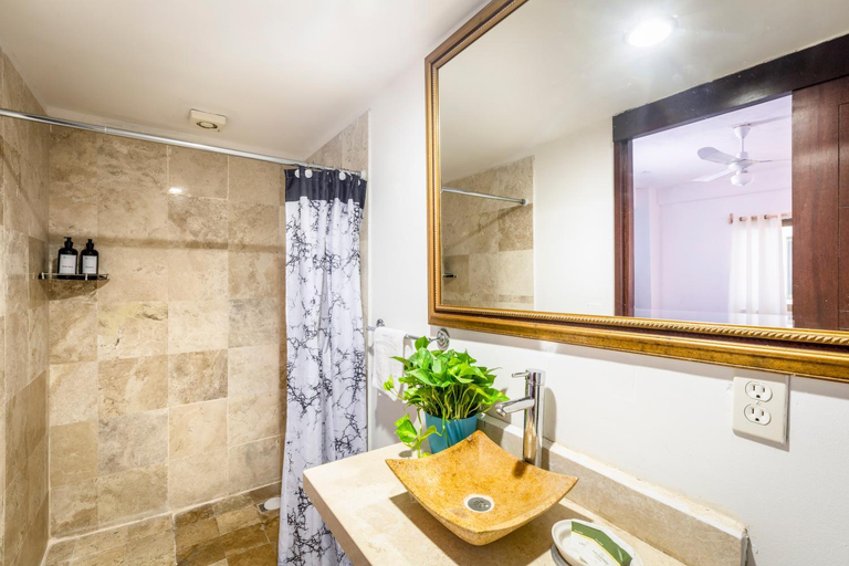 Bathroom 5, HOTEL PUEBLITO VALLARTA, Puerto Vallarta