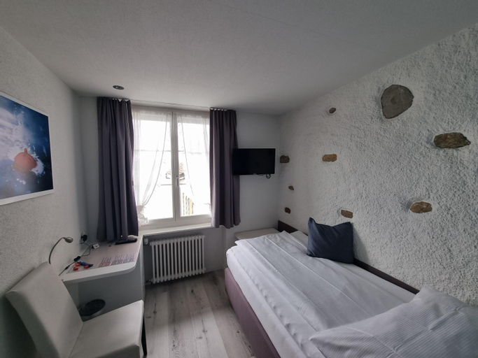 Bedroom 6