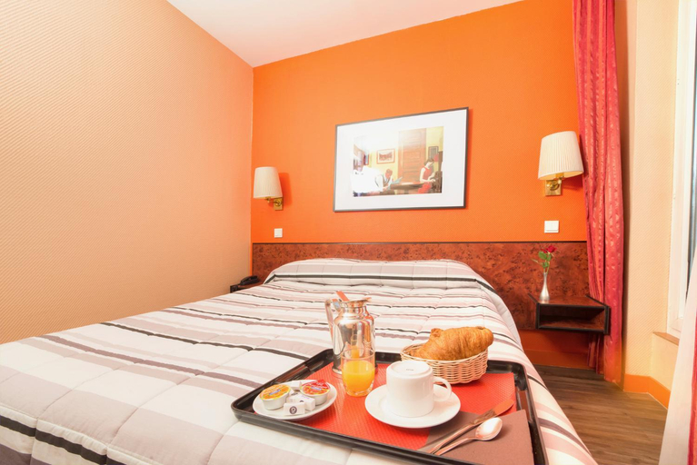 Bedroom 3, Hotel Pierre Nicole, Paris