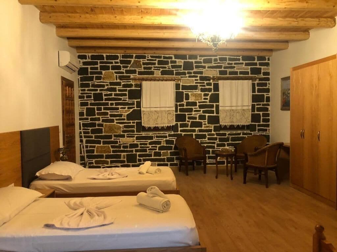 Bedroom 3, Hotel Kaso Ervehe, Përmetit