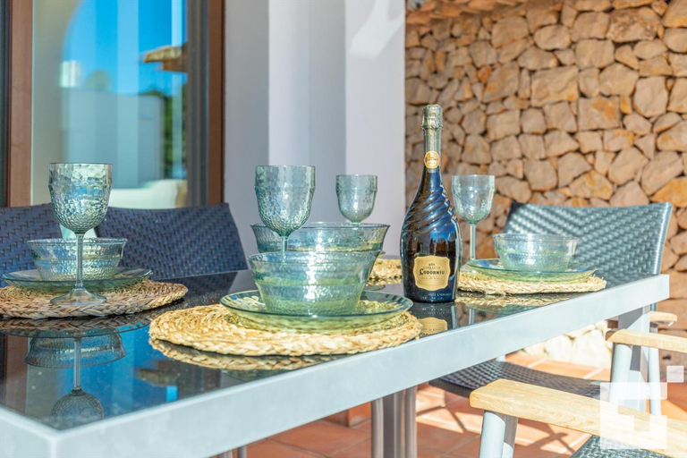 Food & Drinks, Villa Mirador de Bassetes 5 - Grupo Turis, Alicante