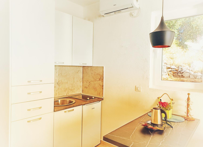 4, Almond Apartments