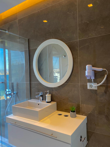 Bathroom 2, Sea Horizon Vsl Suites & Apartments, Sarandës