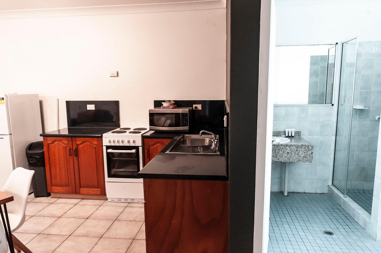 Bathroom 4, Motel Nomad, Cairns