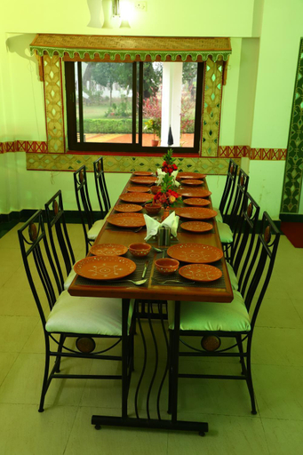 Food & Drinks 5, TOURIST VILLAGE KHAJURAHO, Chhatarpur