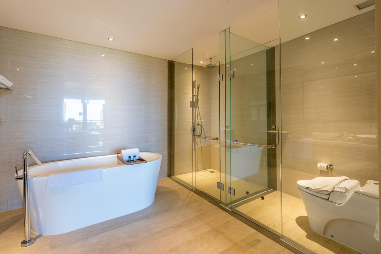 Bathroom 9