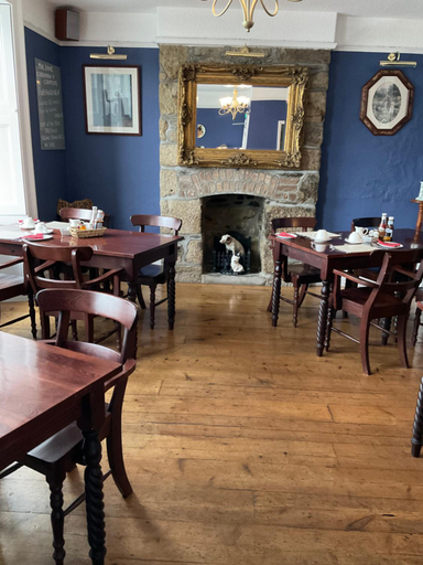 Others 2, No 52 bed and breakfast, Cornwall
