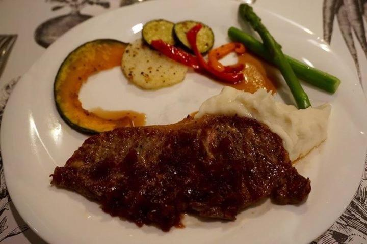 Food & Drinks 5, Guesthouse Kreutzer, Chino