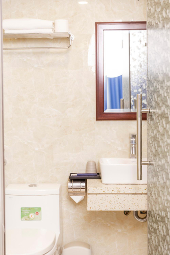 Bathroom 4, Lavender Old Quarter Hotel., Hoàn Kiếm
