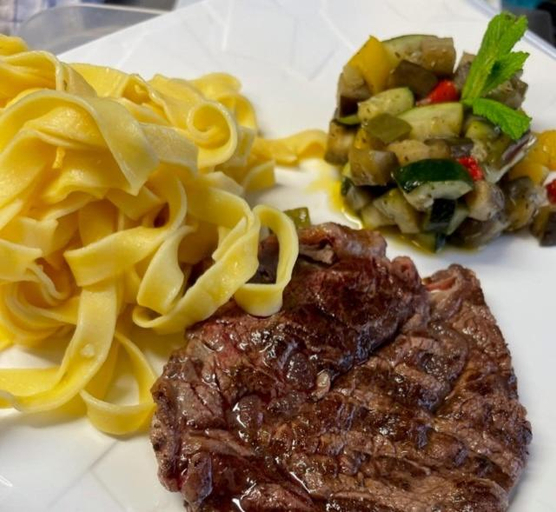 Food & Drinks 3, Logis Hotel Restaurant Le Domaine de la Regaliere, Gard