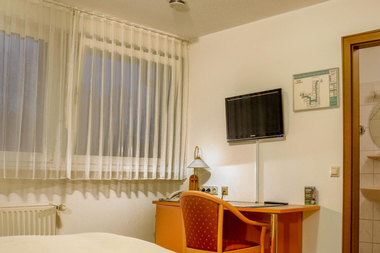 Bedroom 21