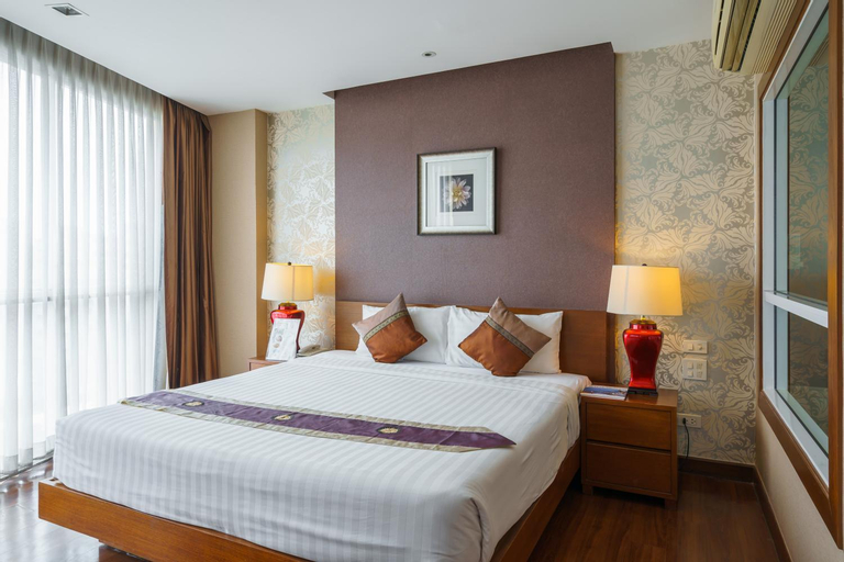 Bedroom 12