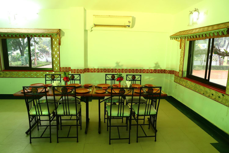 Food & Drinks 3, TOURIST VILLAGE KHAJURAHO, Chhatarpur