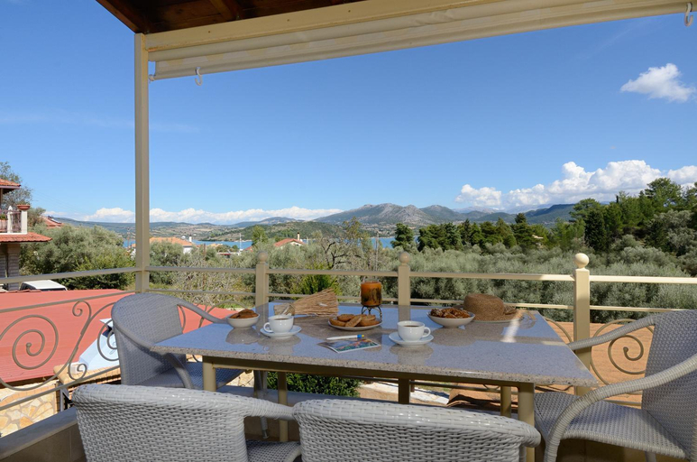 Food & Drinks, Gea Villas, Ionian Islands