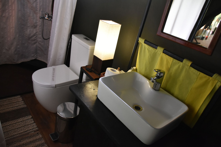 Bathroom 4, Mahoora - Wilpattu by Eco Team, Nochchiyagama