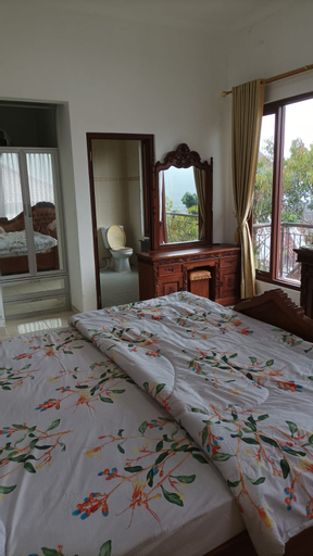 Bedroom 12
