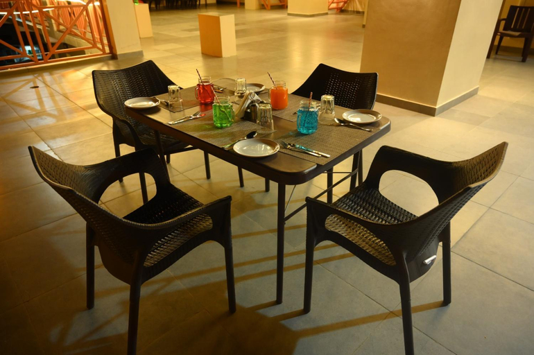 Food & Drinks 5, Kafal Gates, Garhwal