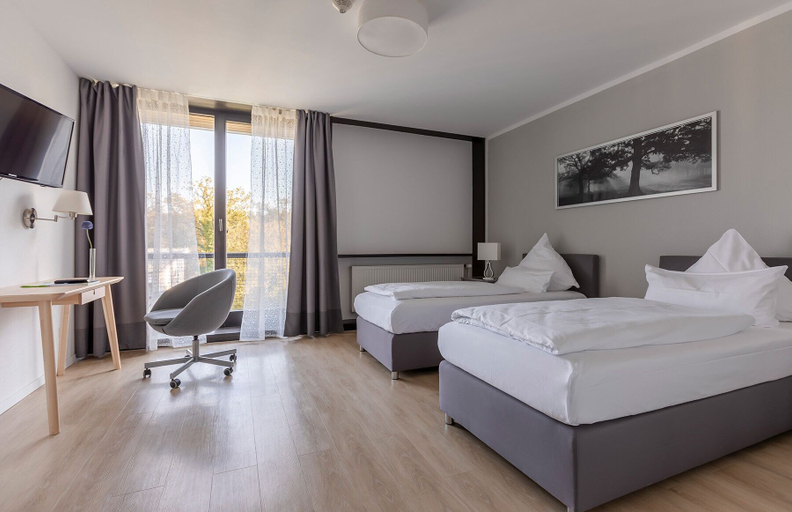 Bedroom 2, Bildungs- und Tagungshaus Haus Neuland, Bielefeld