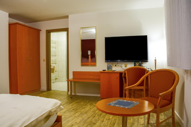 Bedroom 18