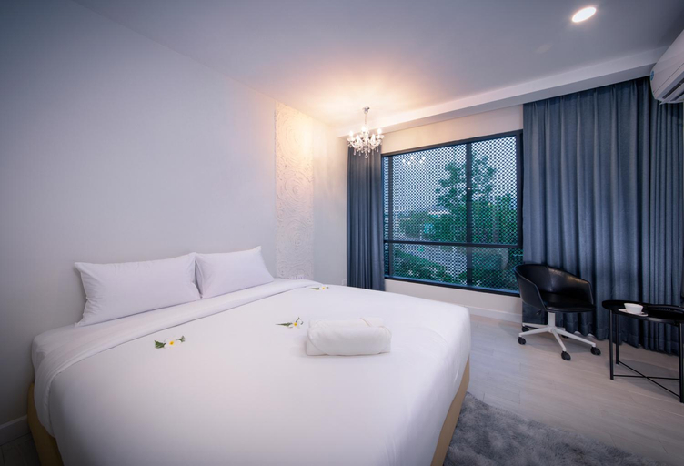 Bedroom 12