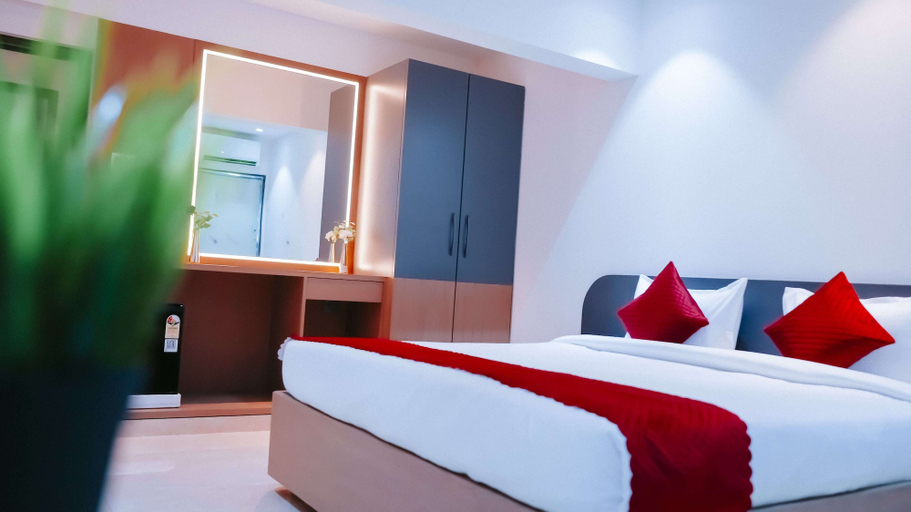 Bedroom 2, Hsquare Hotel Andheri West, Mumbai Suburban