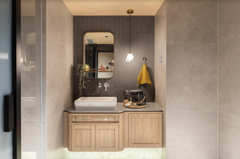 Bathroom 17