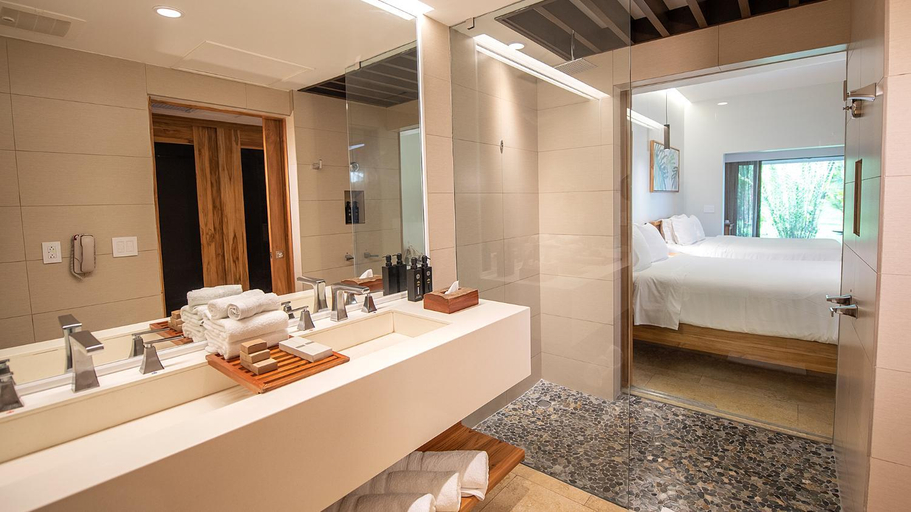 Bathroom 4, Tabacon Thermal Resort & Spa, San Carlos