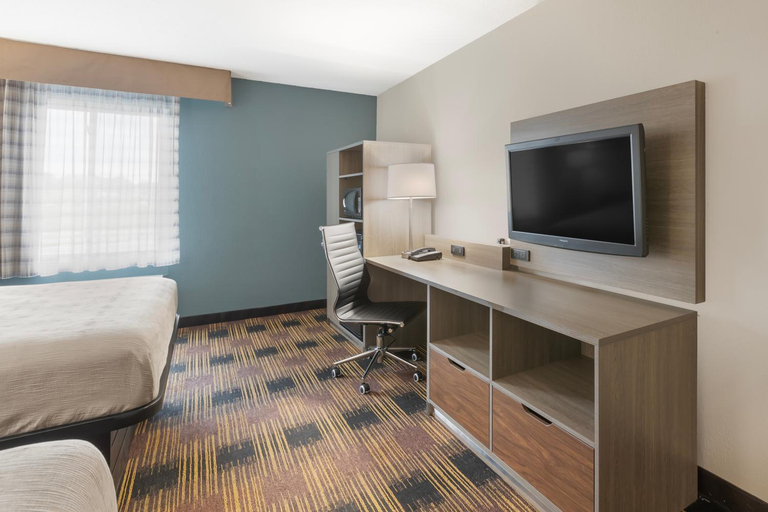 Bedroom 3, Quality Inn Newton at I-80, Jasper
