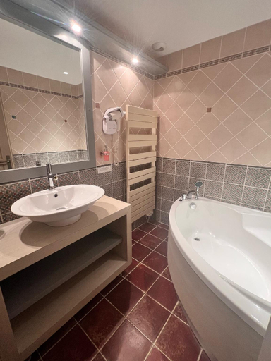 Bathroom 4, Hôtel Restaurant La Bergerie, Aude