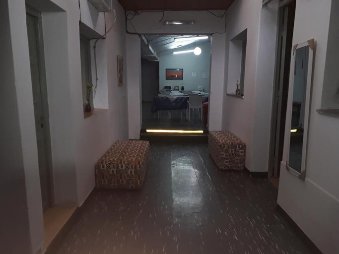 Others 3, HOSTAL AMALAYA, Capital