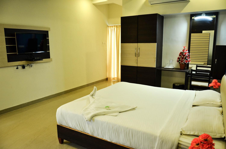 Others 3, Hotel Ambai Grand, Tirunelveli