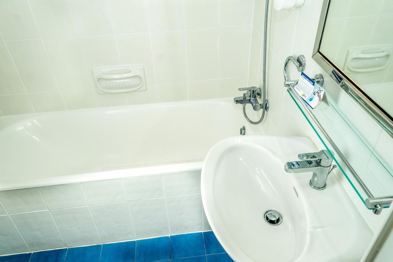Bathroom 5, Aktea Beach Village