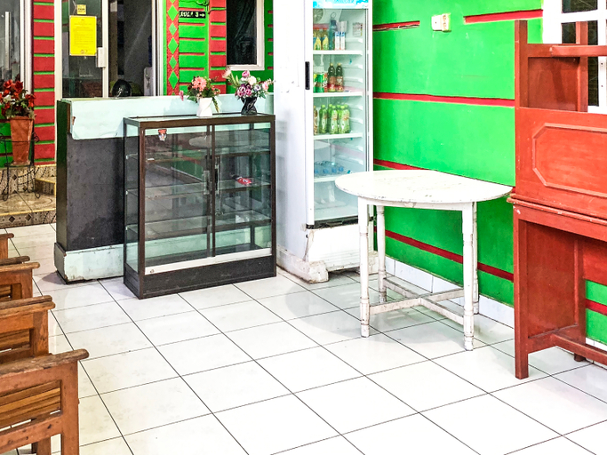 Public Area 3, OYO 91757 Surya Hotel, Soppeng
