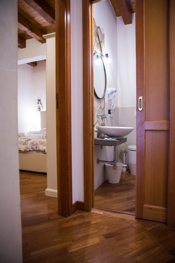 Bathroom 5, La Casa di Ilde al Duomo - Ortigia Holidays, Syracuse