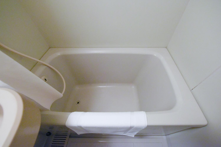 Bathroom 3, hiroki Building, Ōta
