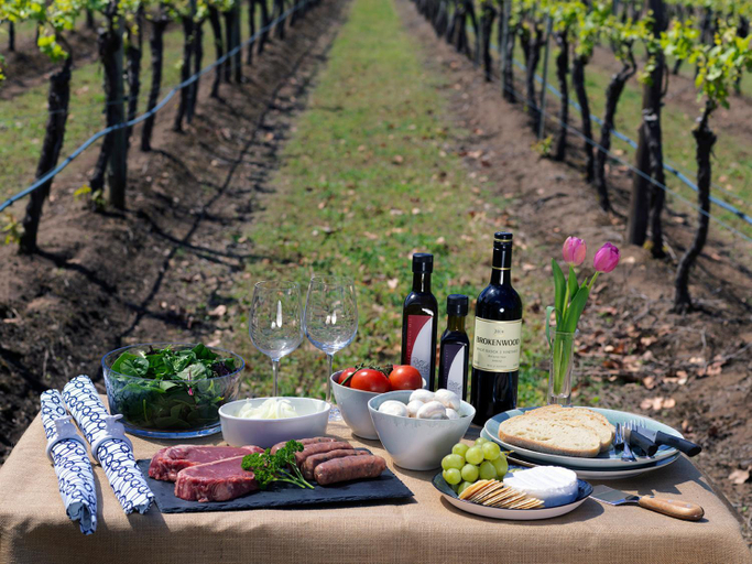 3, Winmark Wines, Singleton